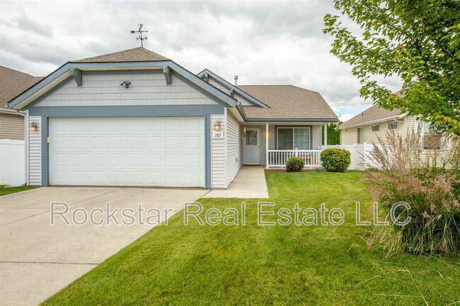 Photo - 1707 W Pleasant Ln House