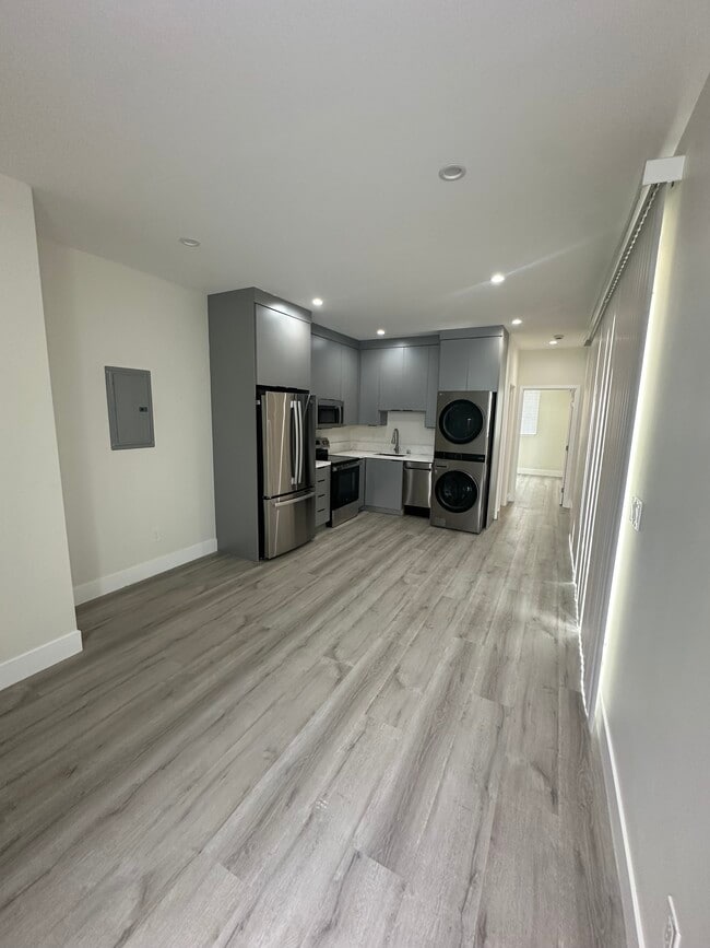 Photo - LReddy Unit 3