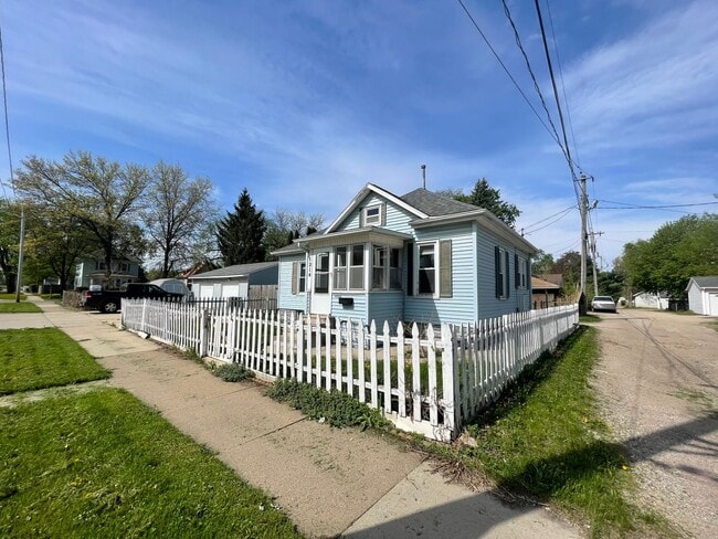 Photo - 2 bed, 2 bath home for rent in Waterloo