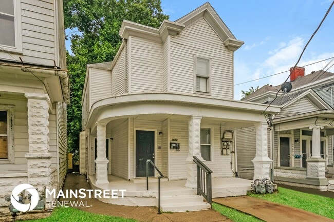 Photo - 2622 Bank St