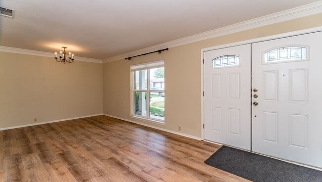 4146 Longvale Dr
