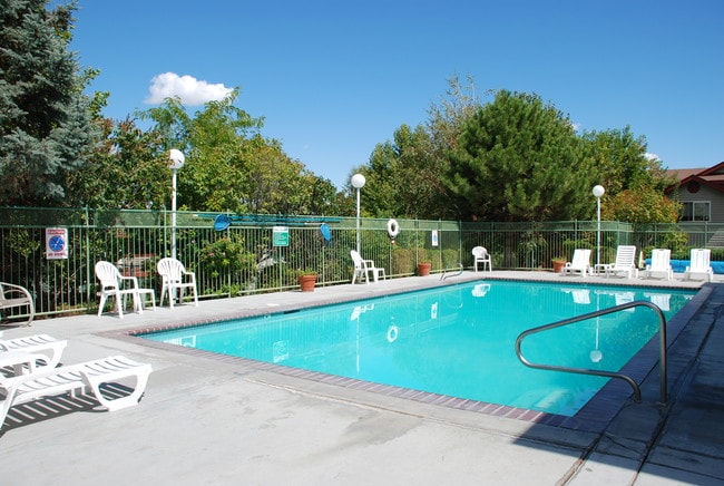 Seasonal Swimming Pool