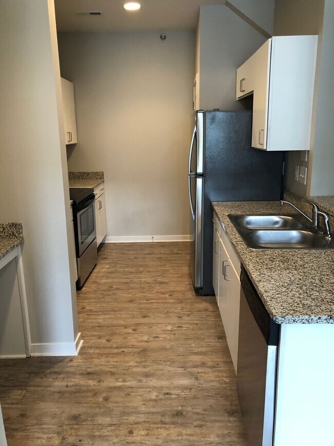 Creekside at Deercrossing Apartments For Rent in White House, TN