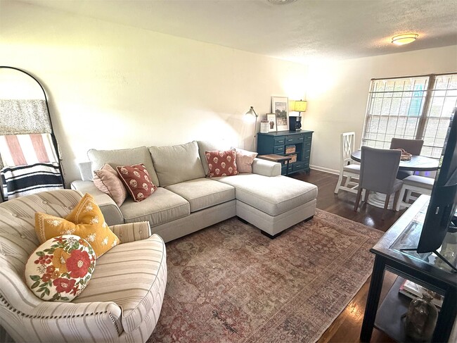 Photo - 2222 Althea Dr