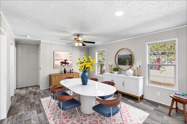 Photo - 410 Dorset Ln