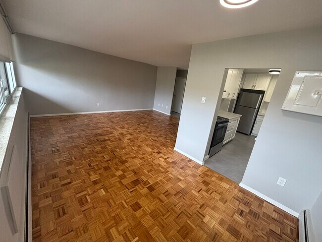 Photo - 1061 Queen's Blvd Unit 502