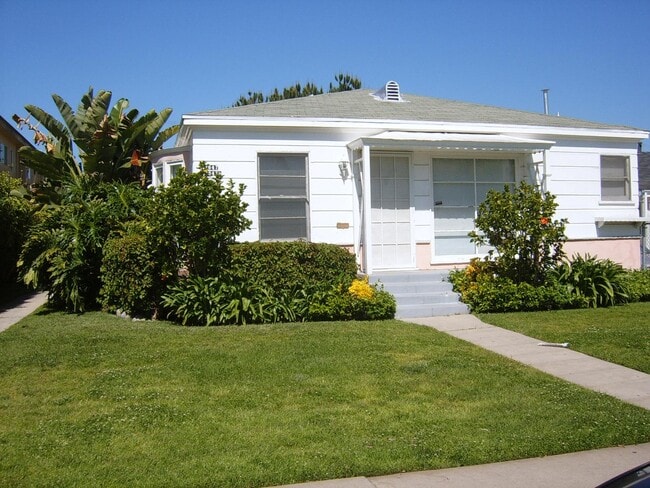 Photo - 2047 S Holt Ave Unit 2047