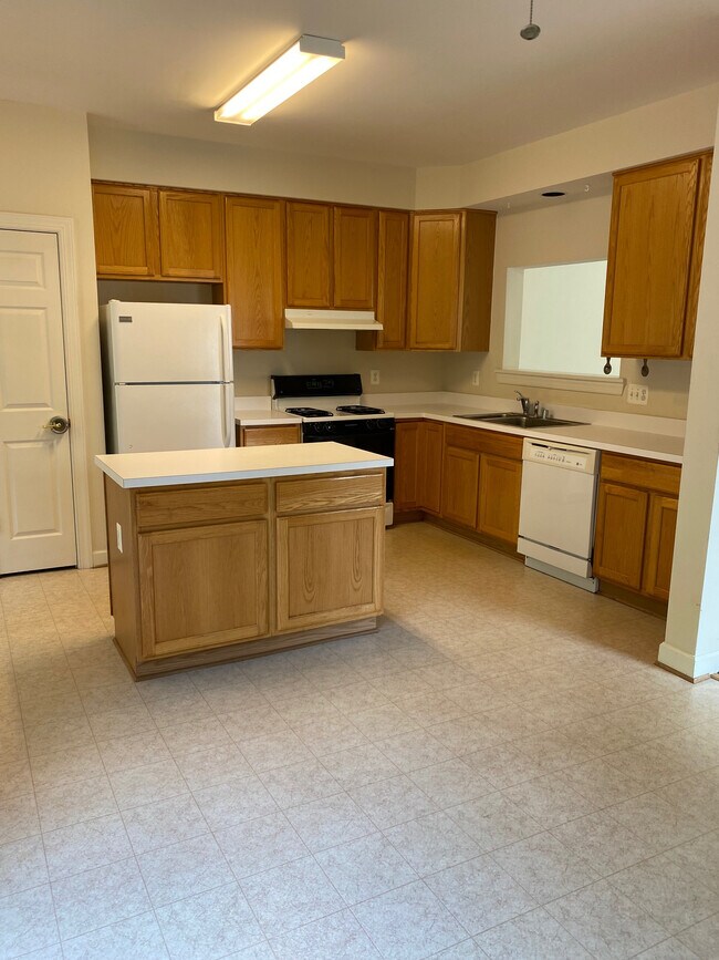 Photo - 14236 Madrigal Dr