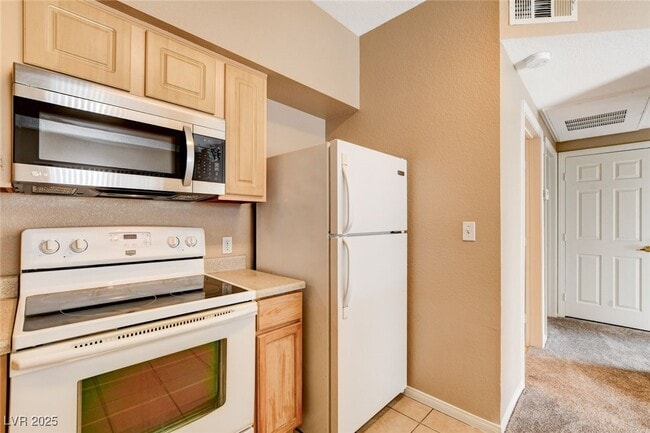 Photo - 6955 N Durango Dr Unit 1060