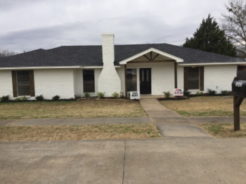 Photo - 1832 Woodbridge Dr House
