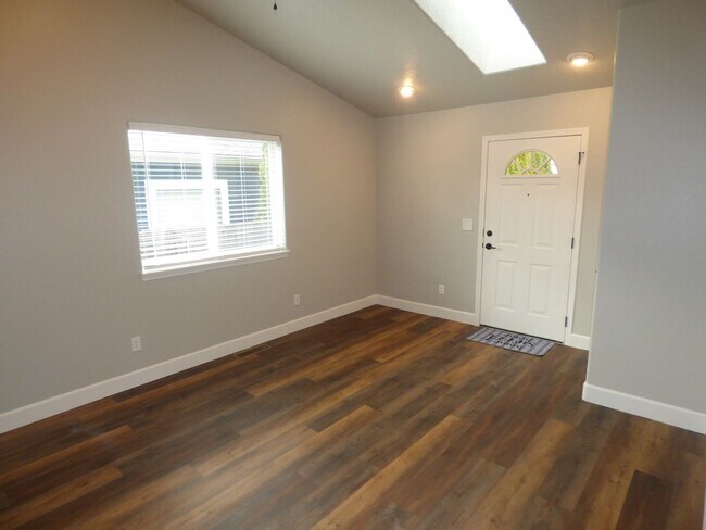 Photo - 3710-3712 Osborn Ave NE Salem, OR 97301 Unit 3710