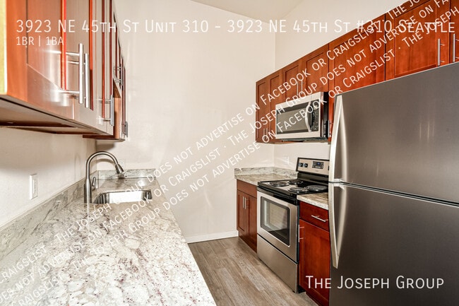 Photo - 3923 NE 45th St Unit 3923 NE 45th St #310 Seattle