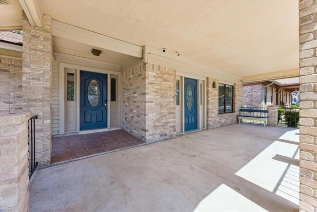Photo - 6402 Bluesky Way