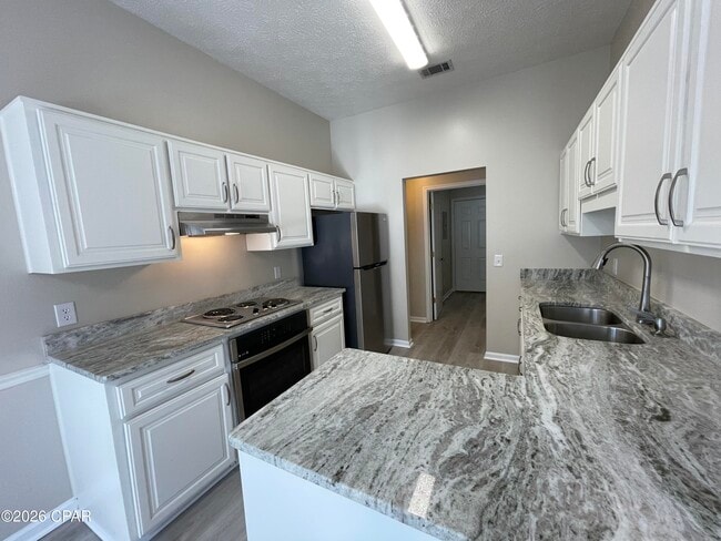 Photo - 140 Treasure Palm Dr