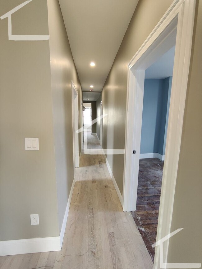 Photo - Huge 4 bed in Somerville