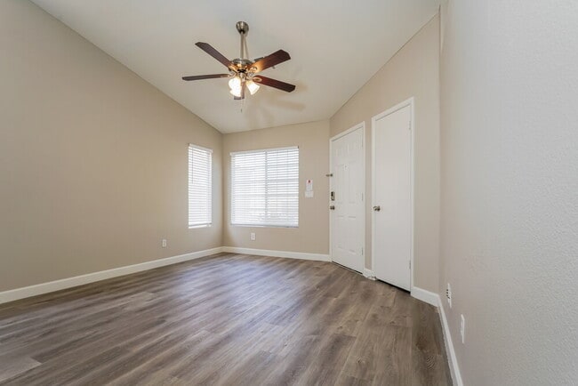 Photo - 3639 Covewick Dr