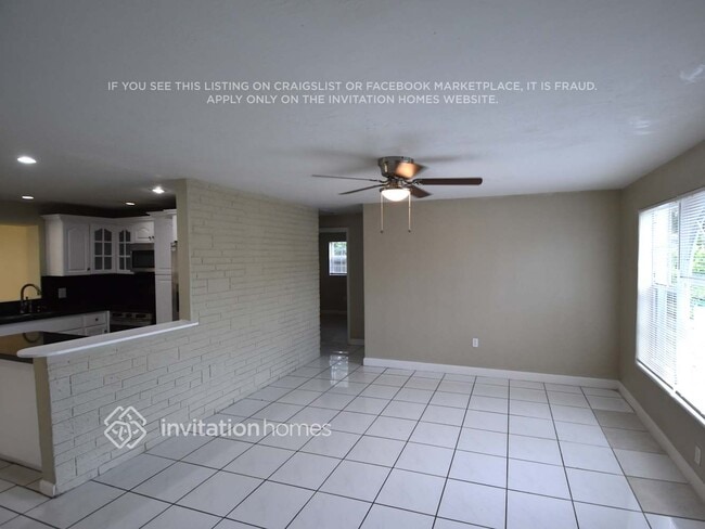 Photo - 2401 Jamaica Dr