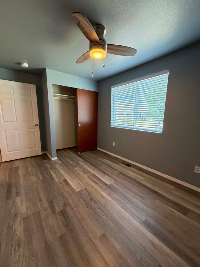 Photo - 16651 Greenleaf Ave SE