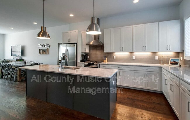 Photo - 3009 Delaware Ave