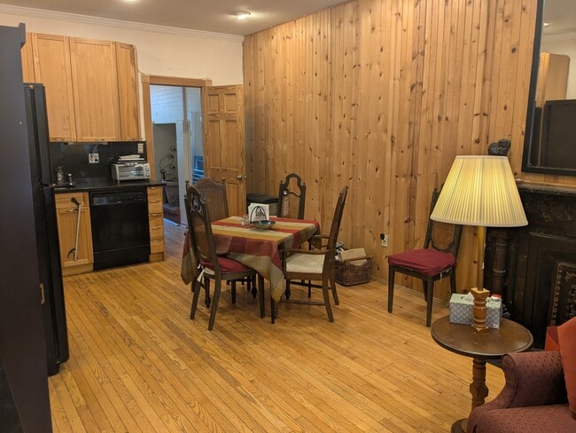Salón/comedor/cocina de planta abierta - 314 Alexander Ave Unidad Garden Apt