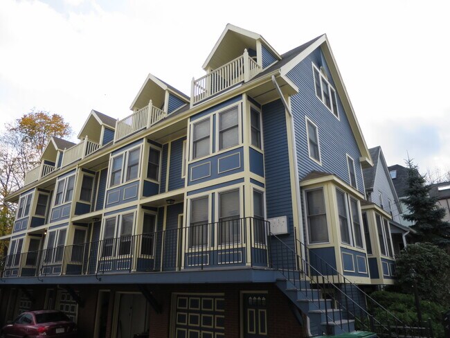 Photo - 26 Thorndike St Apartments Unit 3