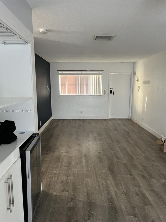 Photo - 941 Crystal Lake Dr Unit 305