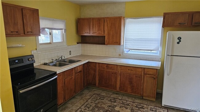 Photo - 203 Wilmont Rd