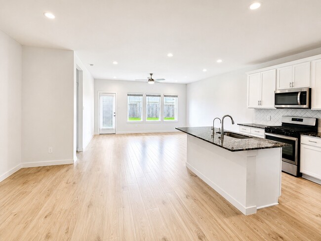 Photo - 7807 Acqua Pulita Ln