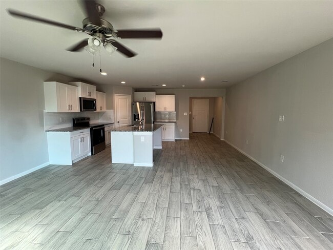 Photo - 9006 Intervale St