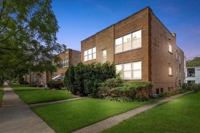 Building Photo - 8926 Bronx Ave