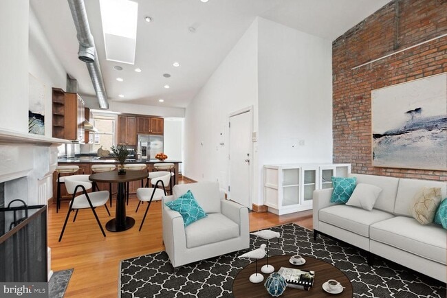 Photo - 1704 19th St NW Unidad 10