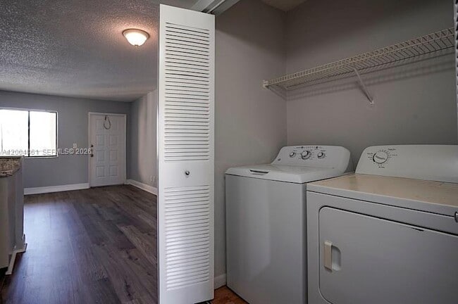 Photo - 1727 Meadows Cir W Unit 1727