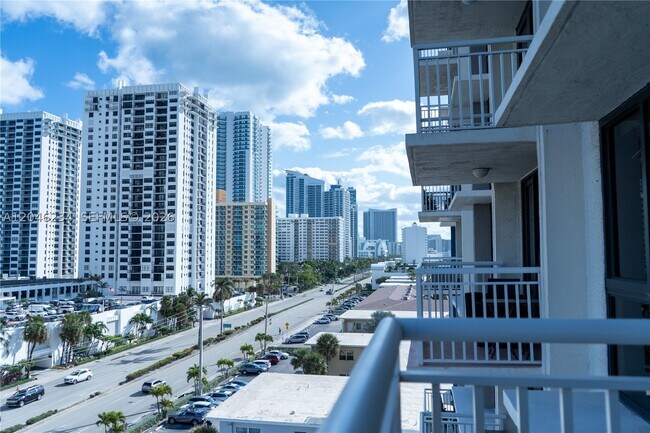 Photo - 1600 S Ocean Dr Unit 8I
