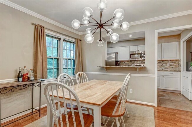 Photo - 28 Arpege Way NW