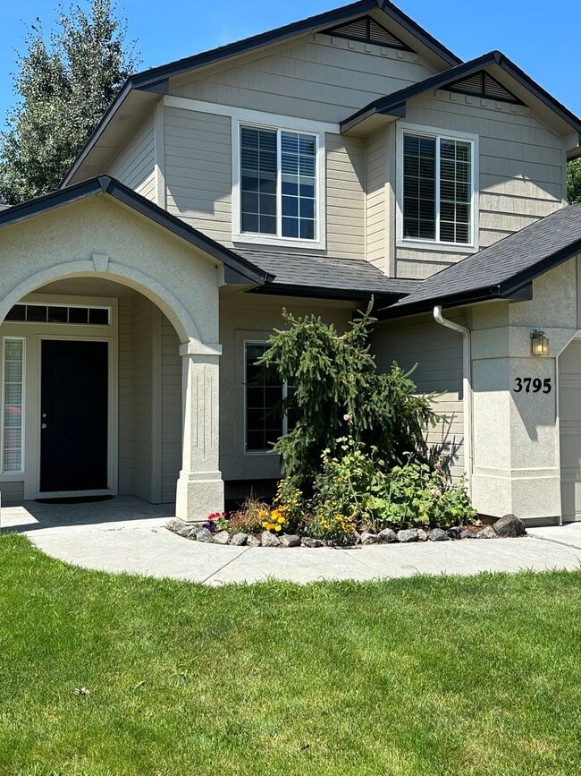 Photo - 3795 N McKinley Pk Ave