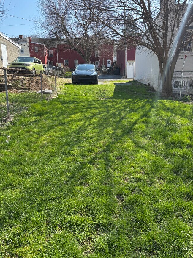 Photo - 728 East Chestnut Street