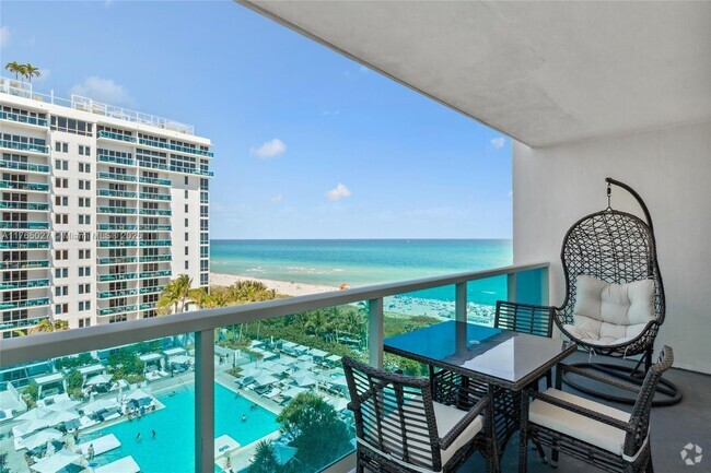 Building Photo - 2301 Collins Ave Unit 1015 Rental