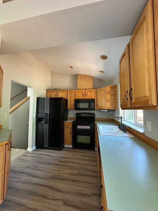 Photo - Beautiful Bonney Lake Inlet Isle Tri-Level 3 bed 2.5 bath Home!