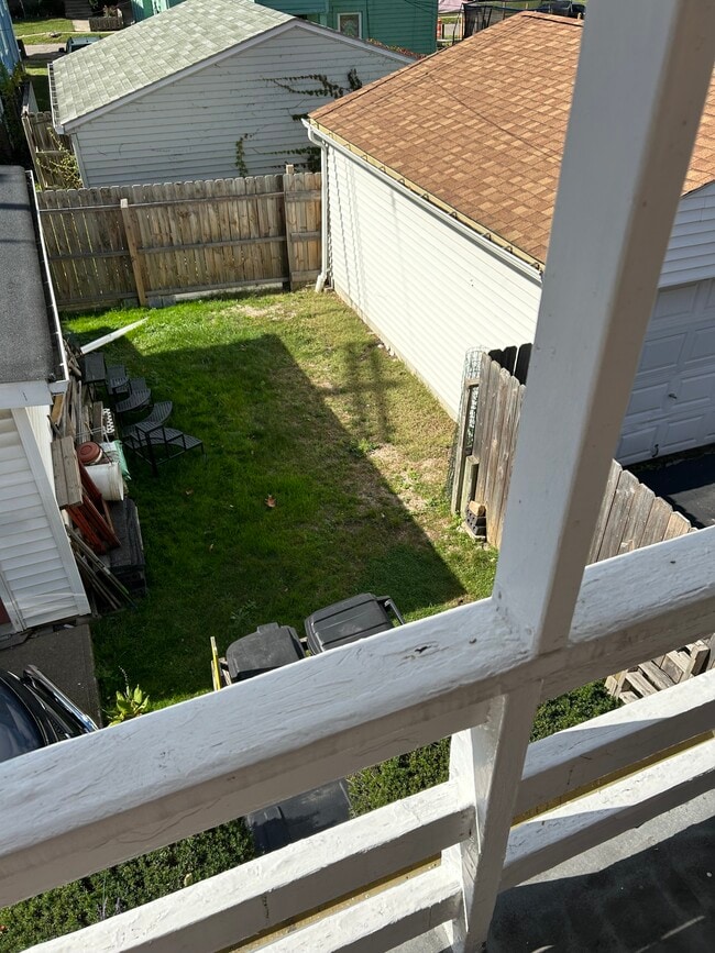 Photo - 16319 Greyton Rd Apartamentos