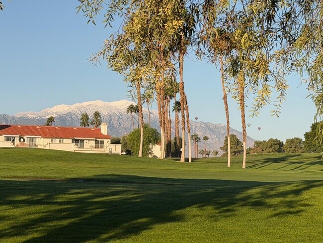 Photo - 269 Vista Royale Cir W