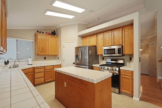 Photo - Spacious 4-Bedroom, 3-Bath Home for Rent in Elk Grove!