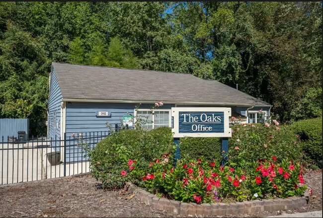 The Oaks Apartments