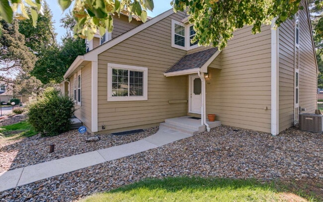 Prime Location Near Fort Carson – Townhome... - Prime Location Near Fort Carson – Townhome...