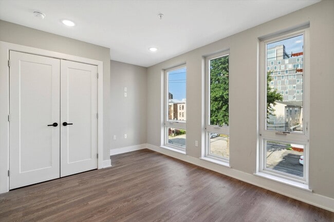 Photo - 1618 N Sydenham St Unit B