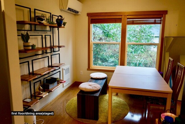 Photo - 3010B NE 137th St