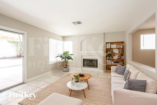8041 Hilliard Ave