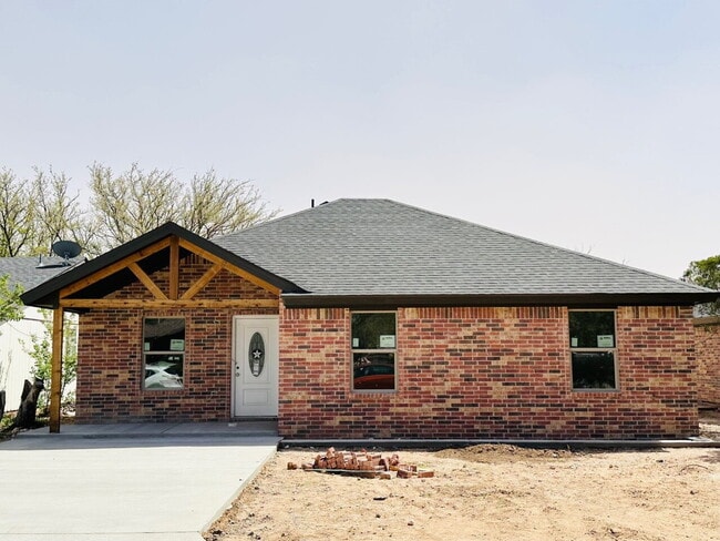 Building Photo - Modern Build in Abernathy, TX