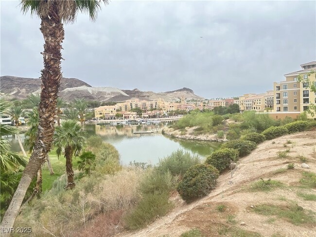 Photo - 350 Tigullio Ave