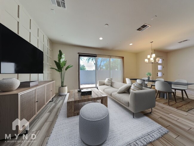 Photo - 240 W Missouri Ave Townhome