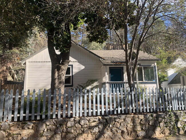 Adorable 2/2 cottage near downtown Placerv... - Adorable 2/2 cottage near downtown Placerv... Apartment